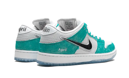 Nike SB Dunk Low April Skateboards Nike