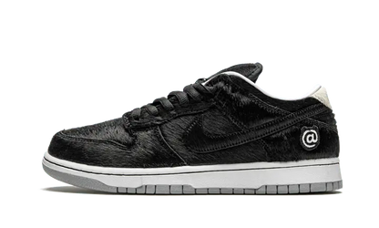 Nike SB Dunk Low BE@RBRICK Medicom Toy Nike