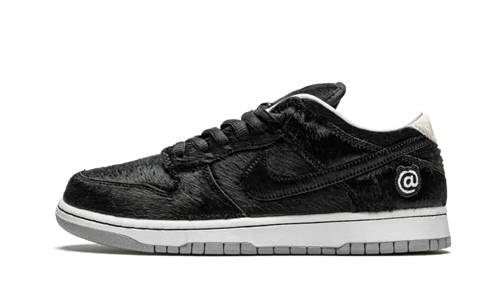 Nike SB Dunk Low BE@RBRICK Medicom Toy Nike