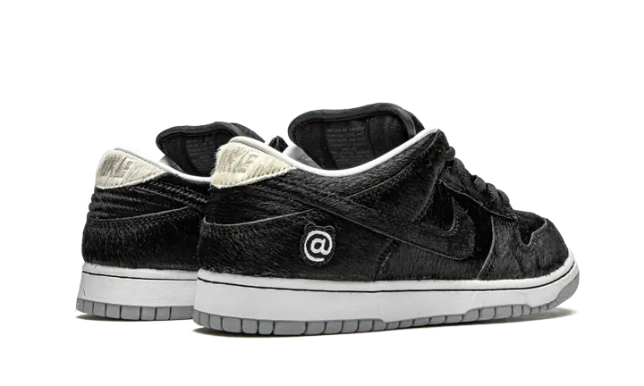 Nike SB Dunk Low BE@RBRICK Medicom Toy Nike