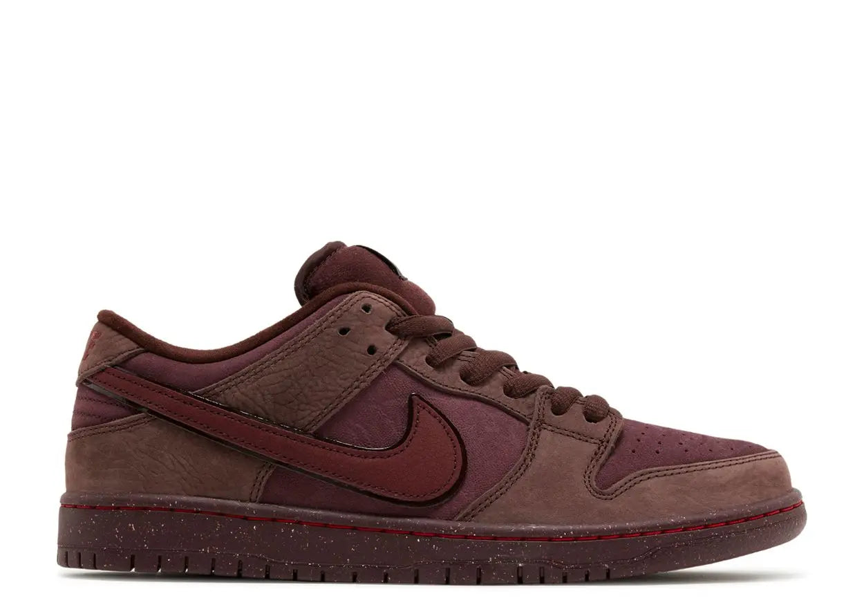 Nike SB Dunk Low City Of Love Burgundy Crush Nike