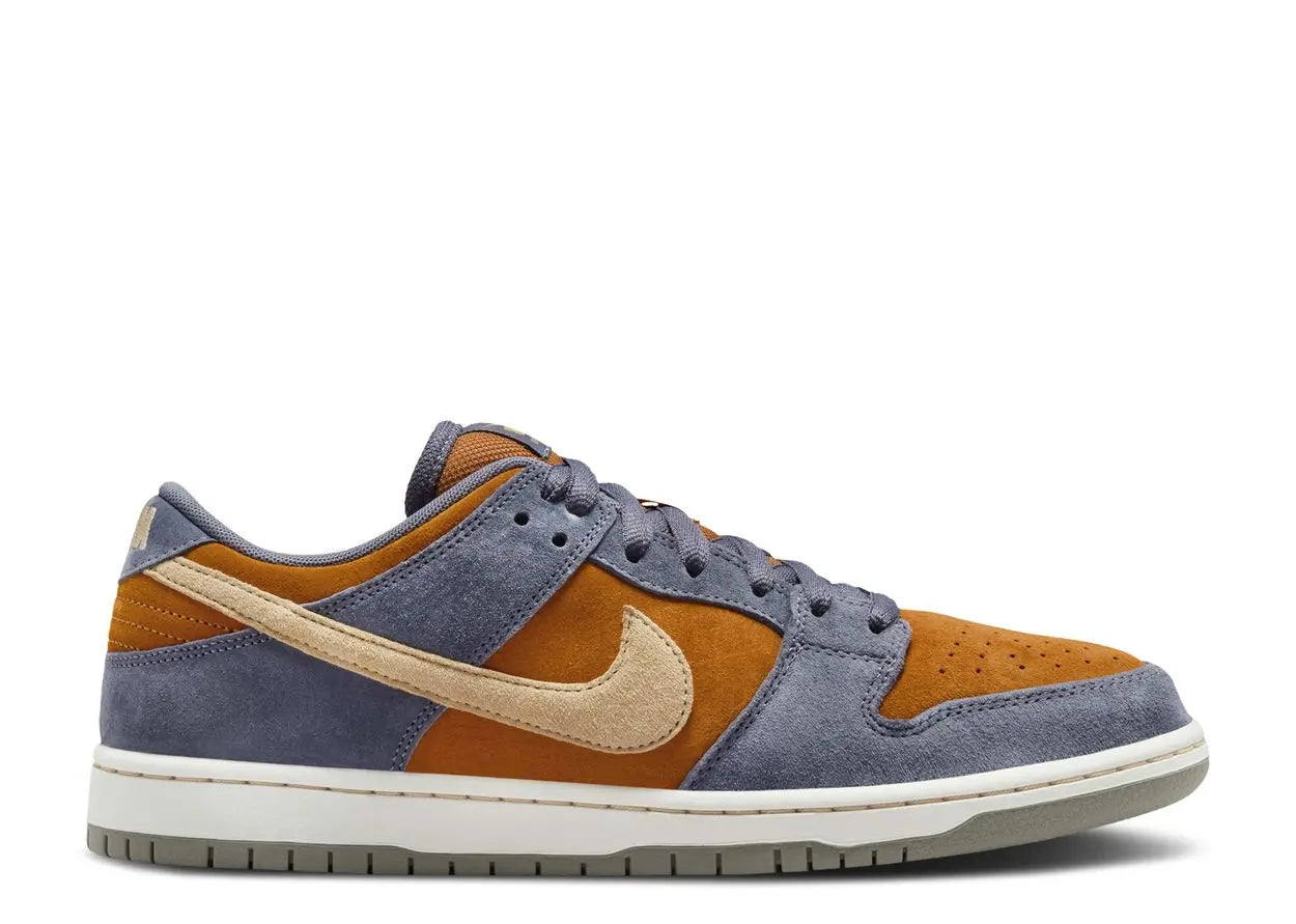 Nike SB Dunk Low Light Carbon Monarch Nike