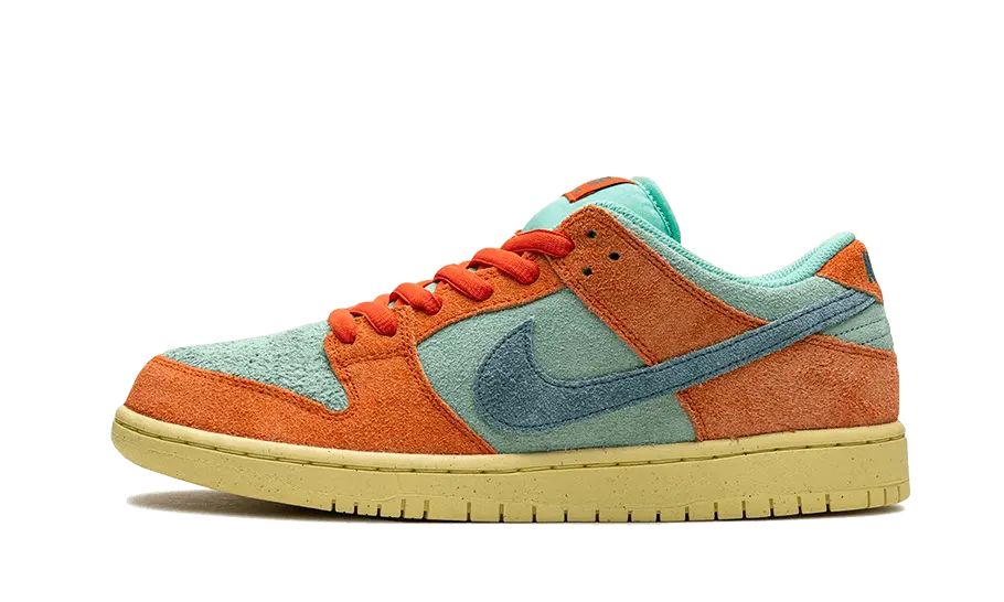 Nike SB Dunk Low Orange Emerald Rise Nike