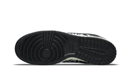 Nike SB Dunk Low Quartersnacks Zebra VOSneakers