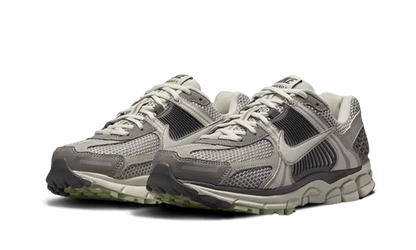 Nike Zoom Vomero 5 Cobblestone VOSneakers