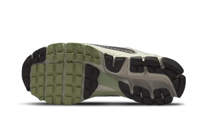 Nike Zoom Vomero 5 Cobblestone VOSneakers