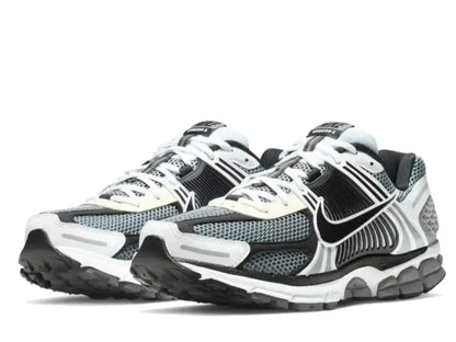 Nike Zoom Vomero 5 Dark Grey Black White Nike
