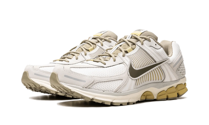 Nike Zoom Vomero 5 Light Bone Medium Olive Nike
