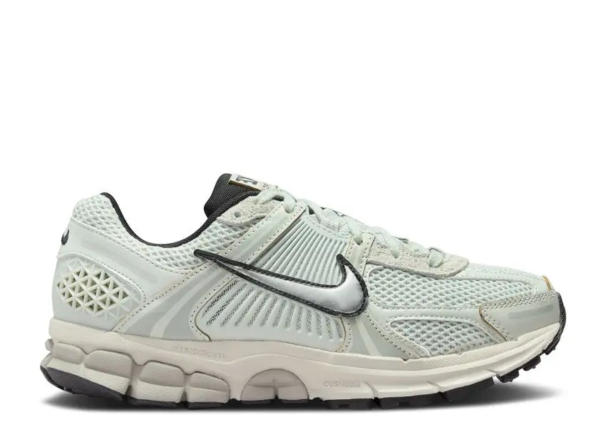 Nike Zoom Vomero 5 Light Silver Chrome Nike