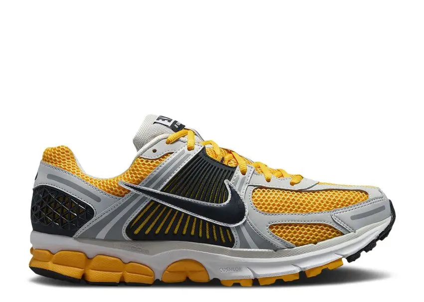 Nike Zoom Vomero 5 Photon Dust Laser Orange Nike