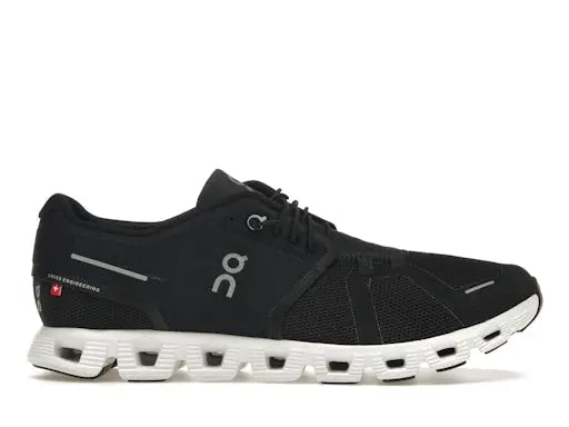 On Running Cloud 5 Black White On