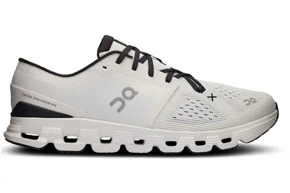 On Running Cloud X 4 Ivory Black On