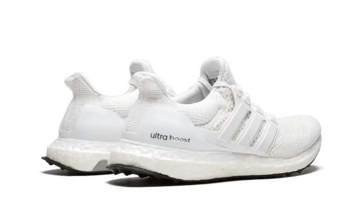 Ultra Boost 1.0 Core White VOSneakers