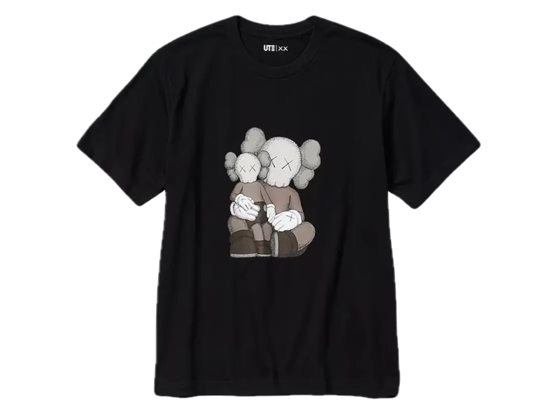 Uniqlo T-Shirt KAWS Black Graphic VOSneakers