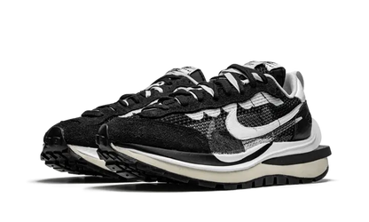 Vaporwaffle Sacai Black White VOSneakers