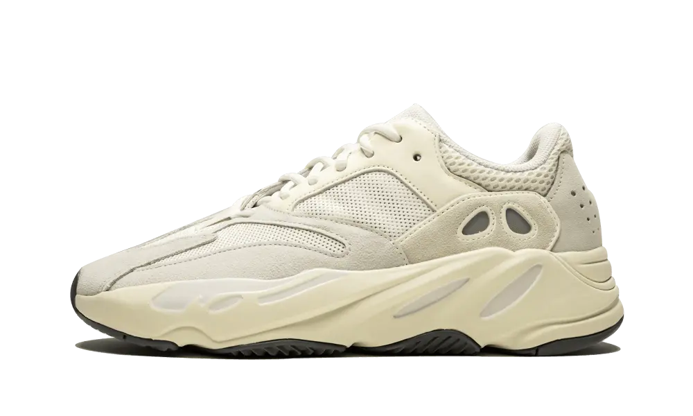 Yeezy 700 Analog VOSneakers