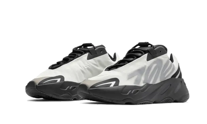 Yeezy 700 MNVN Bone VOSneakers