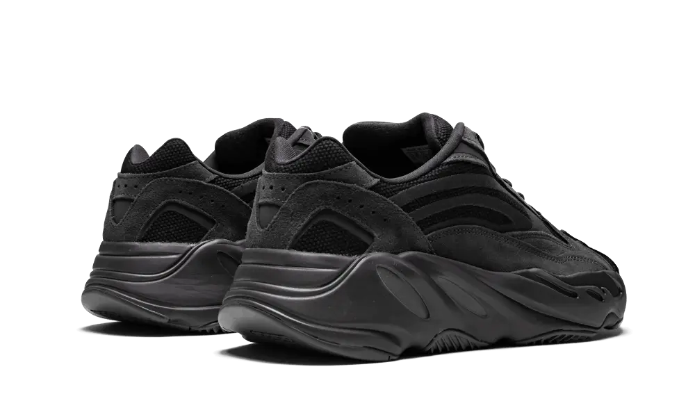 Yeezy 700 V2 Vanta VOSneakers