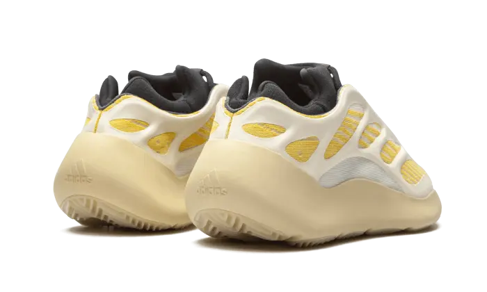 Yeezy 700 V3 Safflower VOSneakers