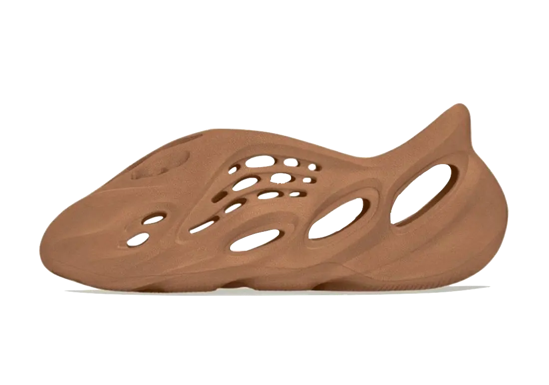Yeezy Foam RNNR Flax VOSneakers