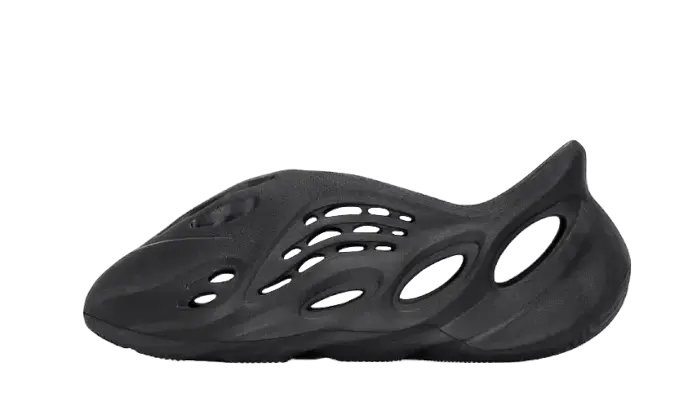 Yeezy Foam RNNR Onyx VOSneakers