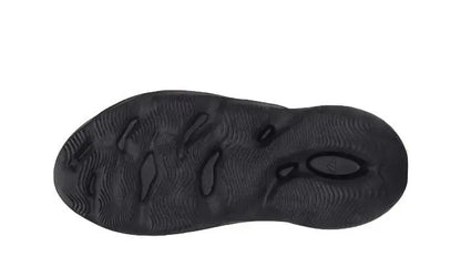 Yeezy Foam RNNR Onyx VOSneakers