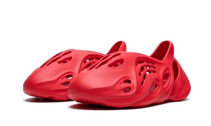 Yeezy Foam RNNR Vermillion VOSneakers