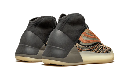 Yeezy QNTM Flash Orange VOSneakers
