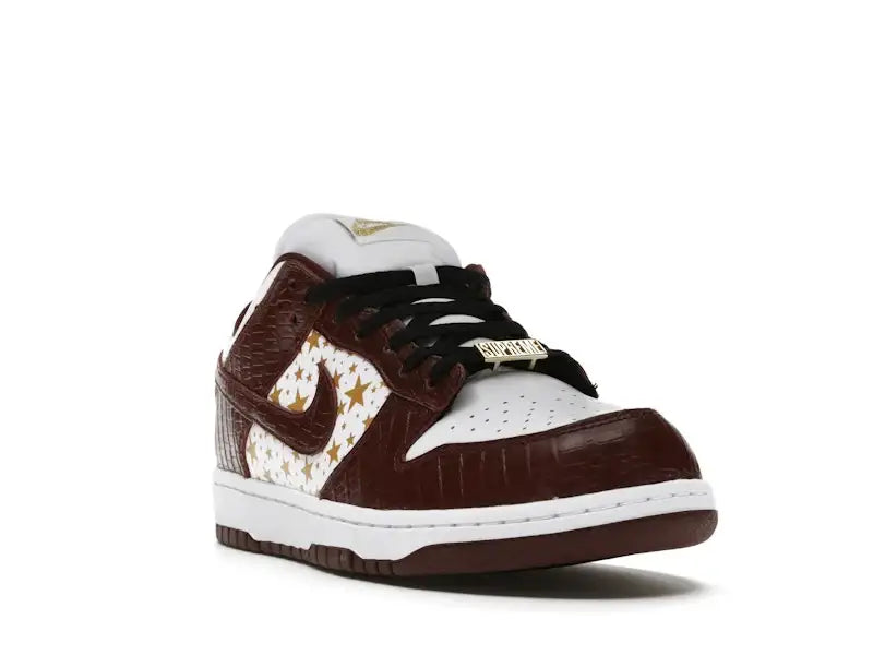 Nike SB Dunk Low Supreme Stars Barkroot Brown (2021) - VOSneakers