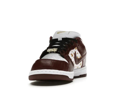 Nike SB Dunk Low Supreme Stars Barkroot Brown (2021) - VOSneakers