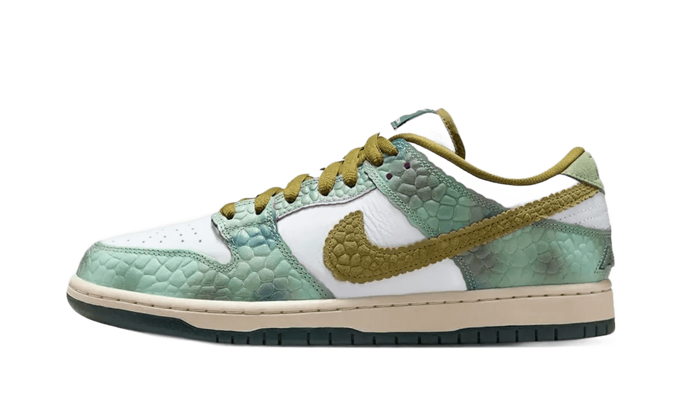 SB Dunk Low Alexis Sablone Chameleon VOSneakers